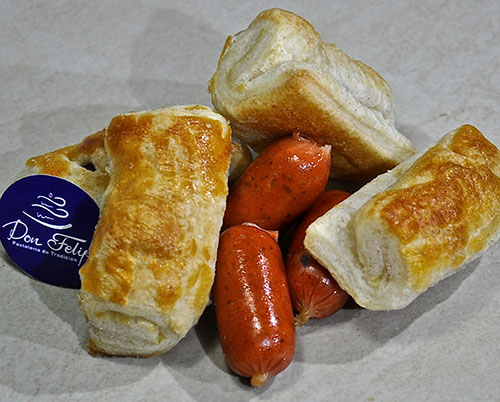 Choricillos envueltos en Masa de Hoja
